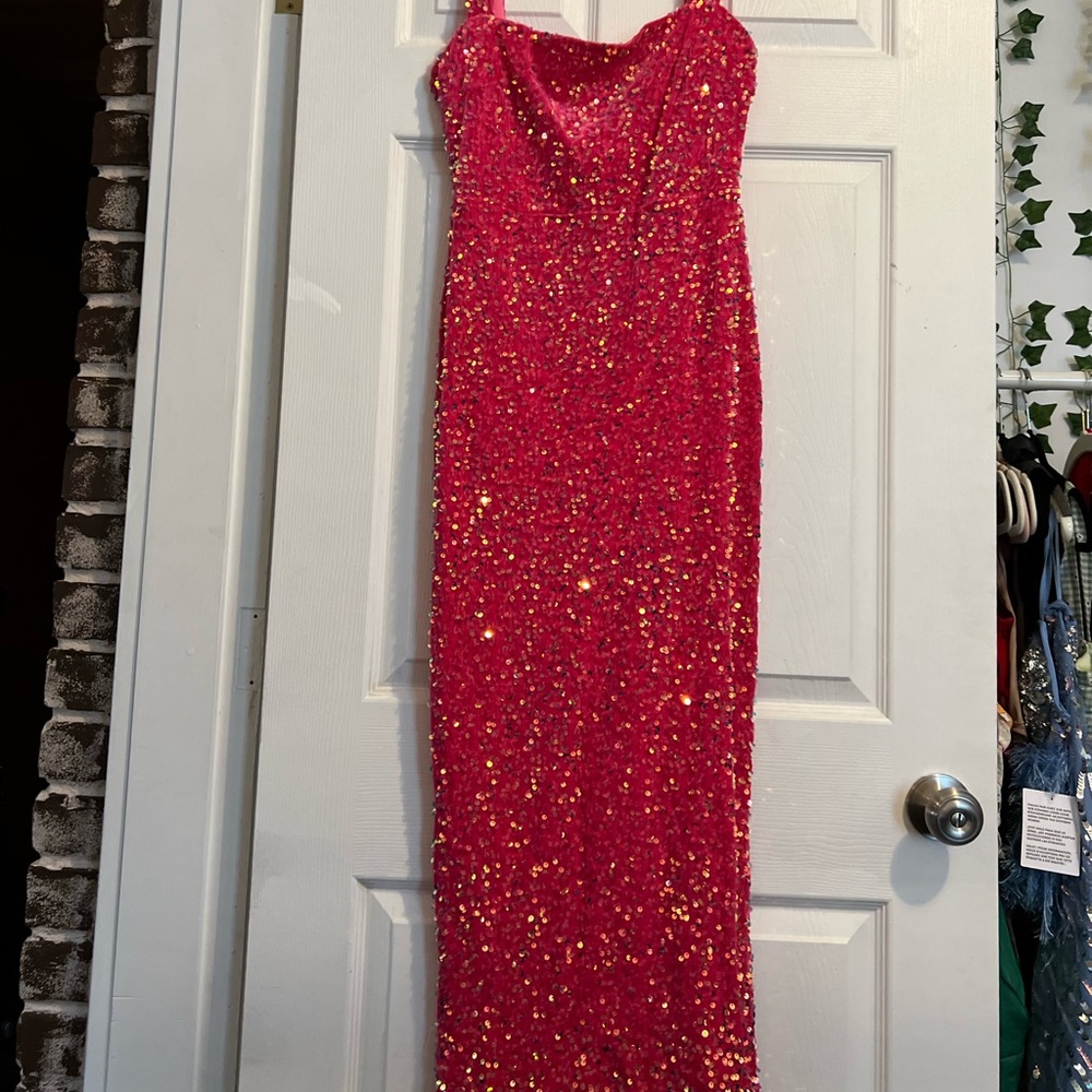 Pink sparkle dress knees length